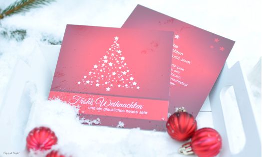 Firmen Weihnachtskarte in rot, Text als Weihnachtsbaum