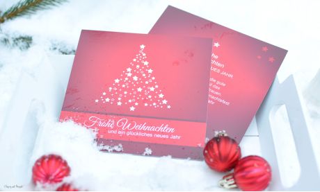 Firmen Weihnachtskarte in rot, Text als Weihnachtsbaum