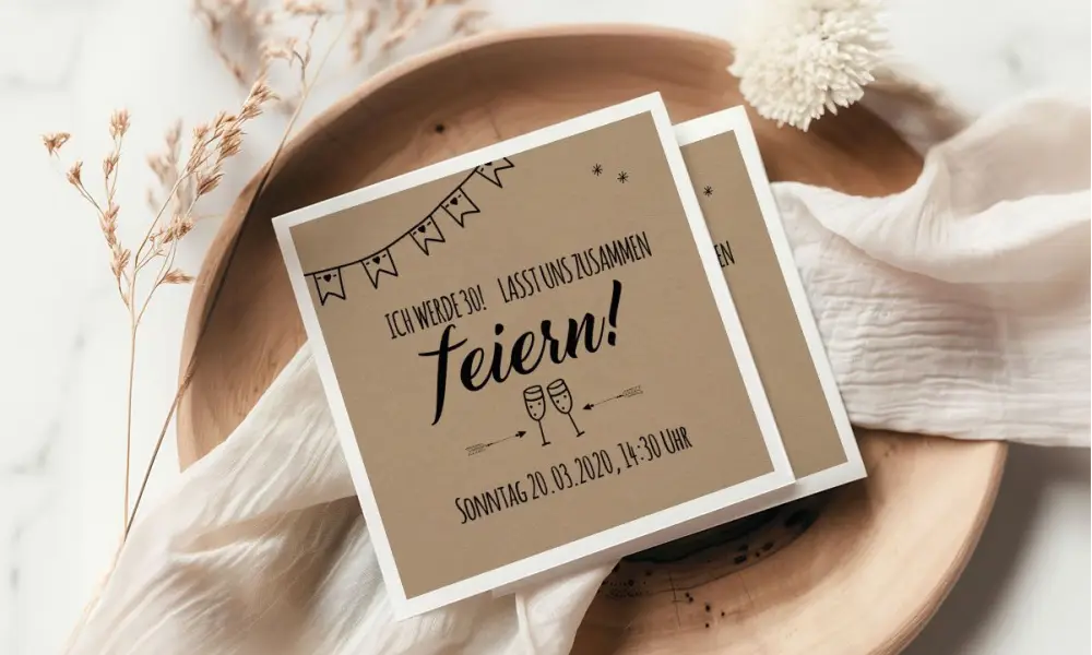 Einladungskarten modern Geburtstag Kraftpapier quadratische Postkarte