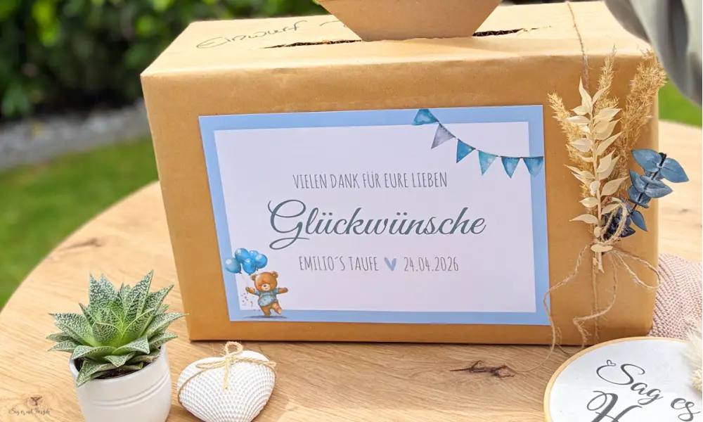 Kartenbox zur Taufe Junge in hellblau