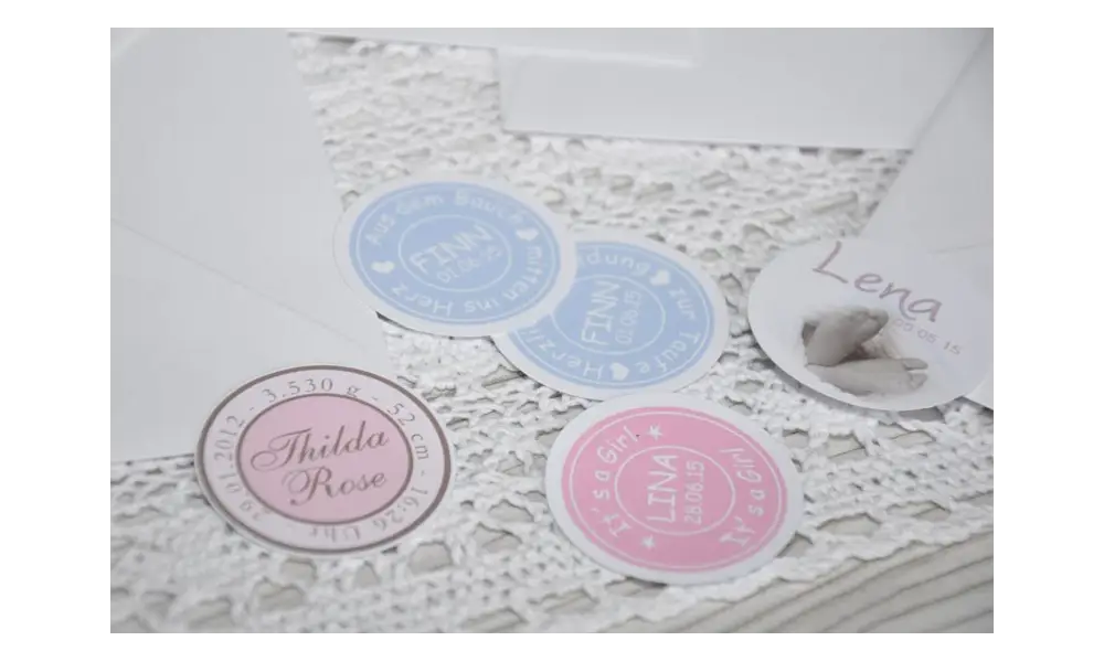 Baby Motiv Button / Sticker