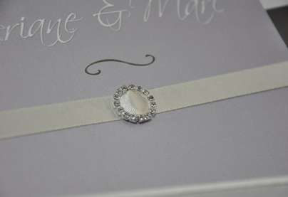 Einladungskarte Hochzeit "Nur Du" mit edler Strass Schnalle