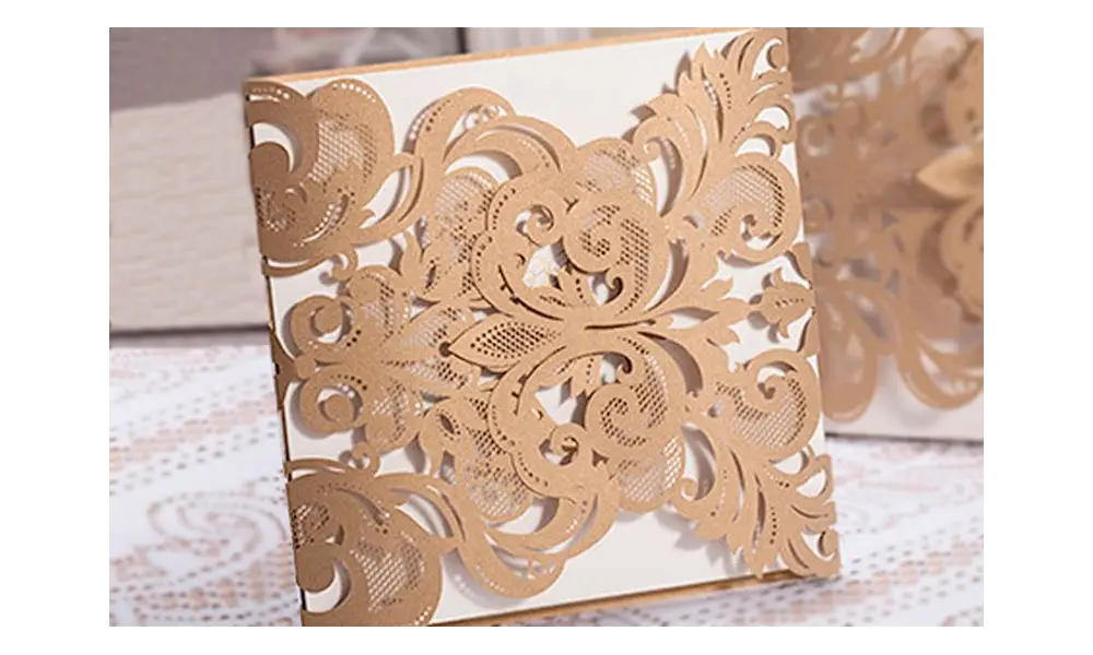 Einladungskarten Hochzeit gold weiß Lasercut Spitze