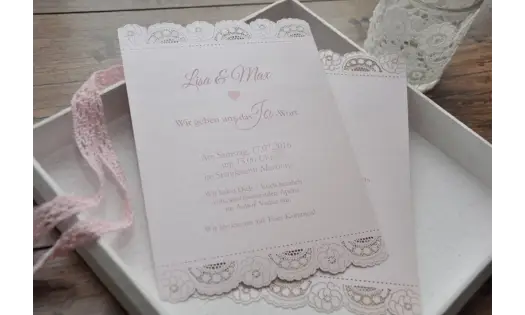 Flachkarte Hochzeit Vintage mit eleganter Spitze
