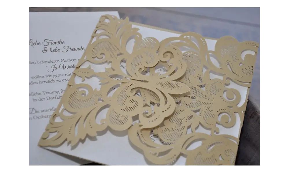 Einladungskarten Hochzeit gold weiß Lasercut Spitze