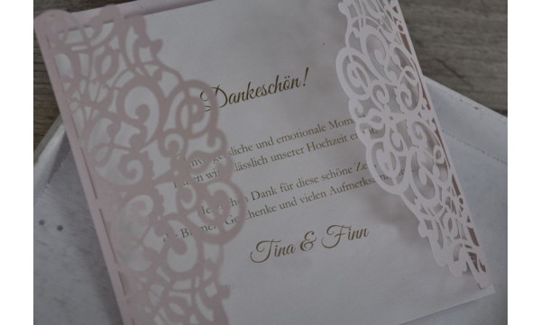 Lasercut Einladungskarte Hochzeit "Traum in rosa"