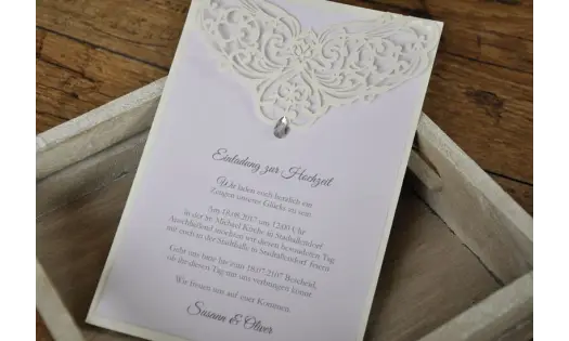 Edle Hochzeitseinladungen "Lasercut mit Strassstein"