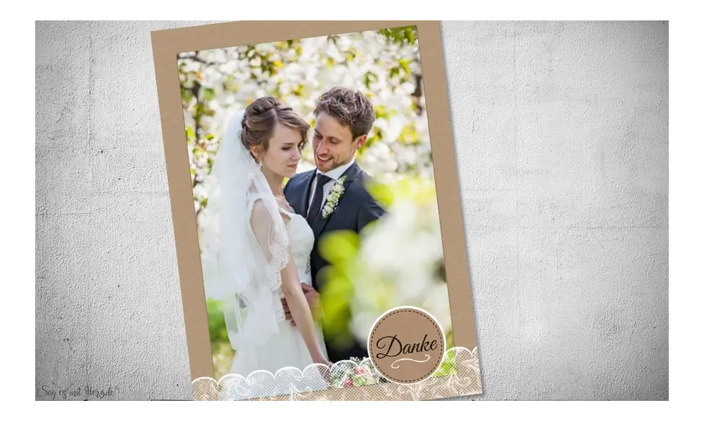Dankeskarten Hochzeit Postkarte Kraftpapier, Spitze und Button