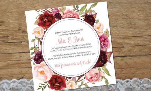 Hochzeitseinladung Blumenkranz bordeaux rosa