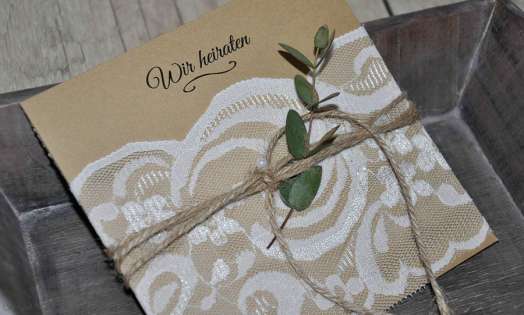 Einladungskarten Hochzeit Vintage Spitze Kraftpapier