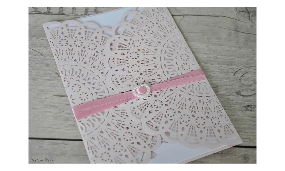 Hochzeitseinladung rosa Spitze Lasercut Vintage diy