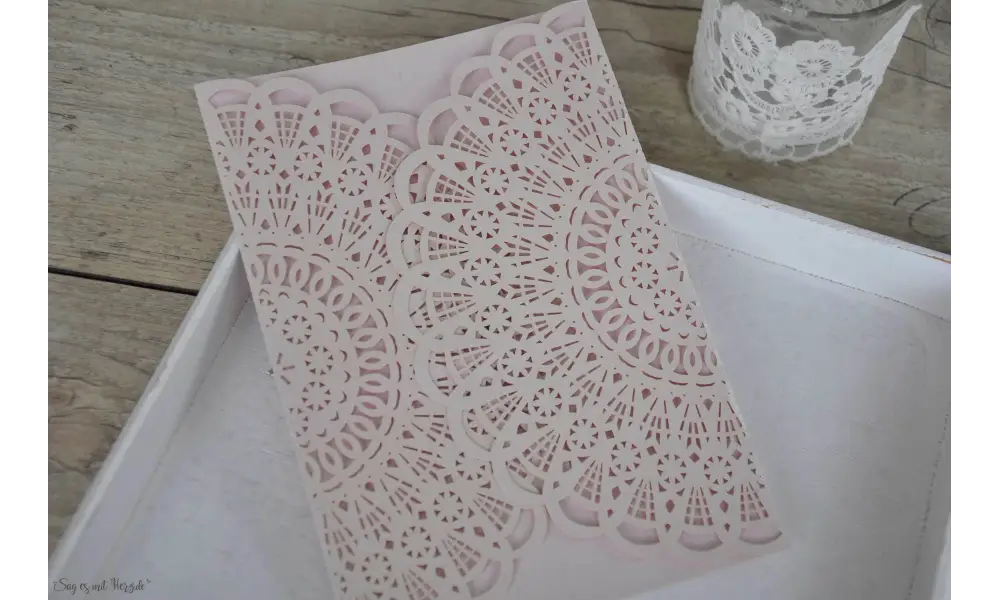 Hochzeitseinladung rosa Spitze Lasercut Vintage diy