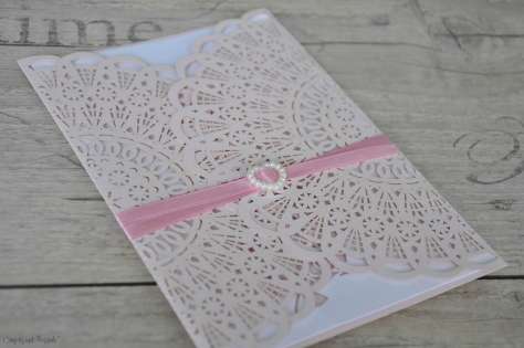 Hochzeitseinladung rosa Spitze Lasercut Vintage diy