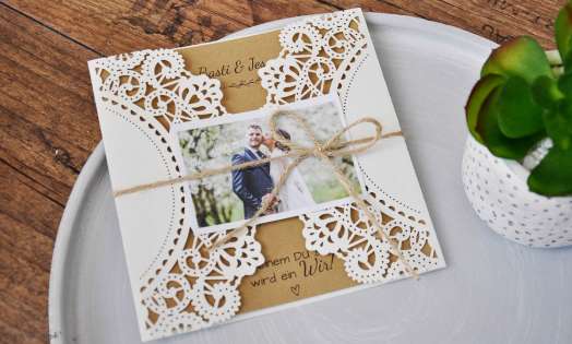 Einladungskarte Hochzeit Kraftpapier Spitze Lasercut diy