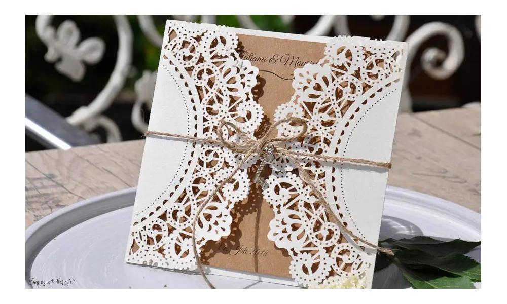 Einladungskarte Hochzeit Kraftpapier Spitze Lasercut diy