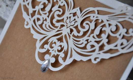 Edle Einladungskarten Hochzeit Kraftpapier Spitze Lasercut Strassstein