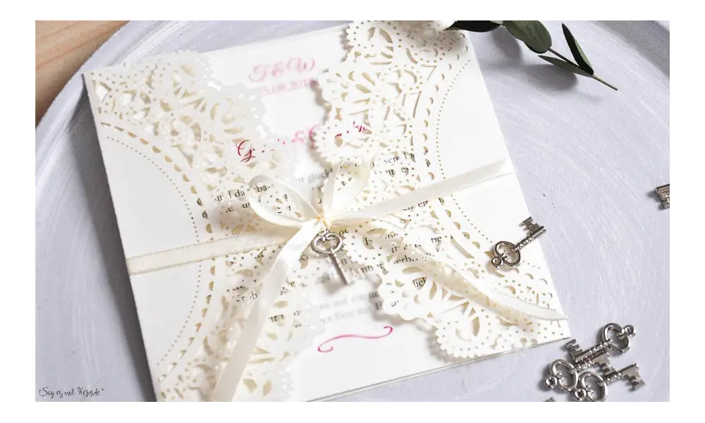 Einladungskarten Hochzeit Spitze Vintage Lasercut