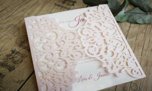 Rosa Lasercut Hochzeitseinladung rosa Spitze Vintage diy