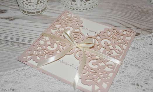 Rosa Lasercut Hochzeitseinladung rosa Spitze Vintage diy