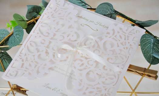 Rosa Lasercut Hochzeitseinladung rosa Spitze Vintage diy