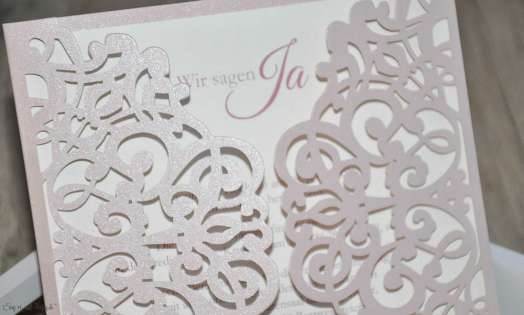 Rosa Lasercut Hochzeitseinladung rosa Spitze Vintage diy