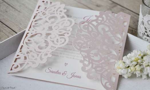 Rosa Lasercut Hochzeitseinladung rosa Spitze Vintage diy