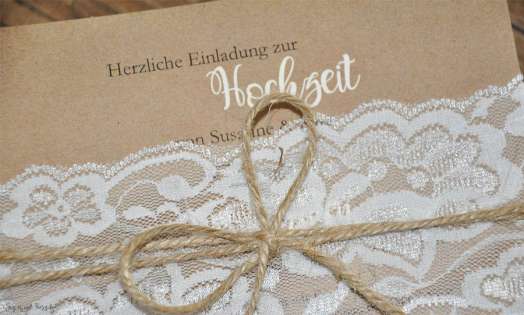 Einladungskarten Hochzeit Vintage Kraftpapier Spitze weiß rustikal edel