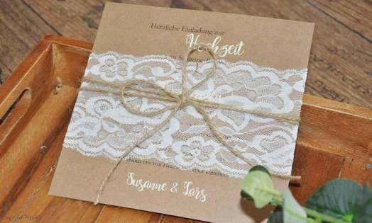 Einladungskarten Hochzeit Vintage Kraftpapier Spitze weiß rustikal edel