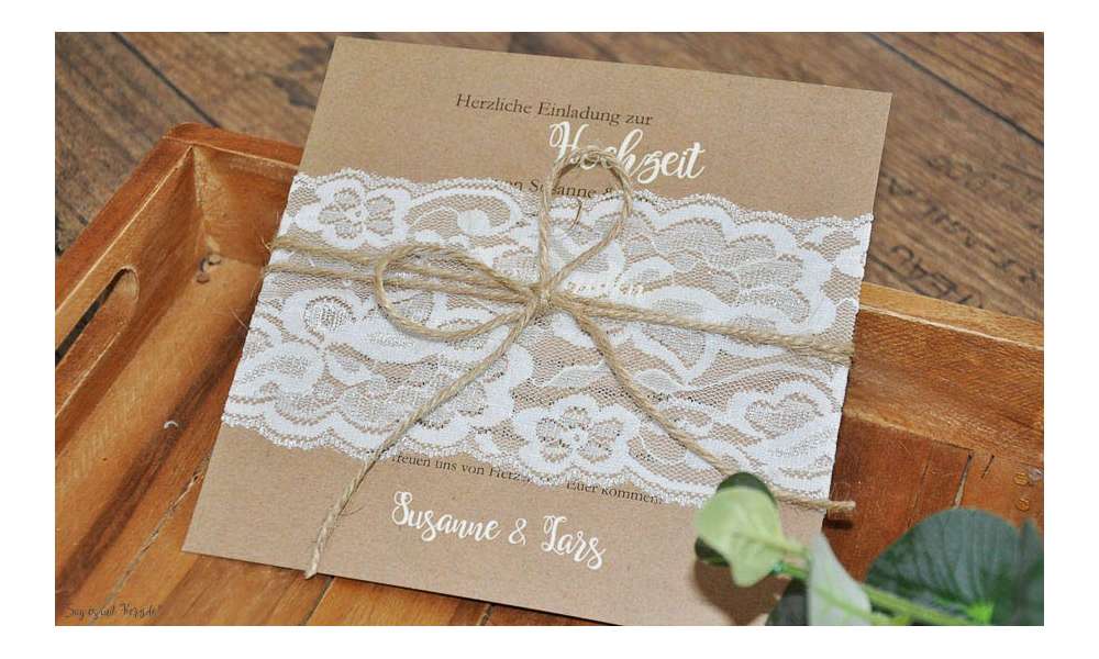 Einladungskarten Hochzeit Vintage Kraftpapier Spitze weiß rustikal edel