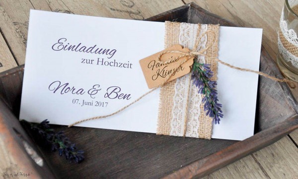 Einladungskarten Hochzeit Vintage Jutesack Spitze mit Lavendel