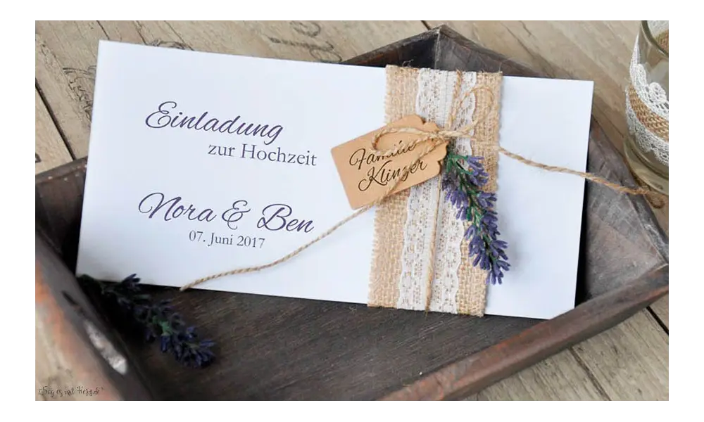 Einladungskarten Hochzeit Vintage Jutesack Spitze mit Lavendel