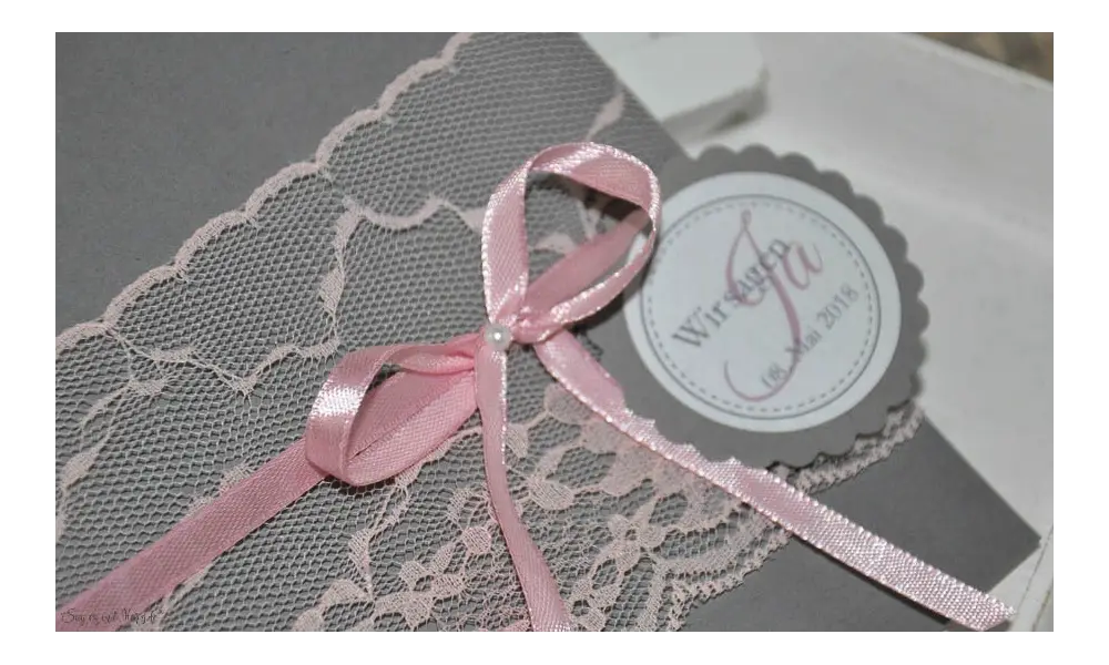 Vintage Einladungskarten Hochzeit Spitze rosa grau anthrazit