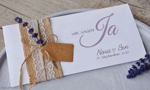 Einladungskarten Hochzeit Vintage Sackenleinen Spitze flieder lavendel