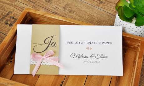 Vintage Einladungskarten Hochzeit Kraftpapier Banderole Spitze weiß rosa diy