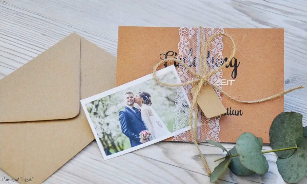 Hochzeitseinladung Kraftpapier diy Spitze weiß Vintage mit Foto