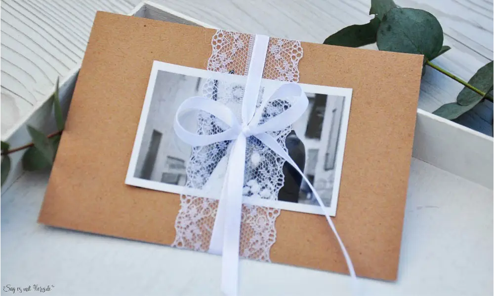 Hochzeitseinladung Kraftpapier diy Spitze weiß Vintage mit Foto