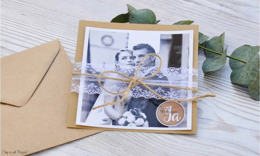 Hochzeitseinladung mit Spitze