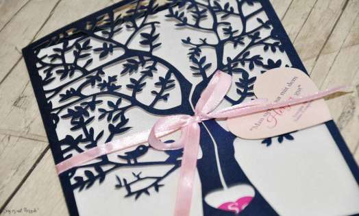 Einladungskarten Hochzeit Lasercut Spitze blau rosa Baum Vintage