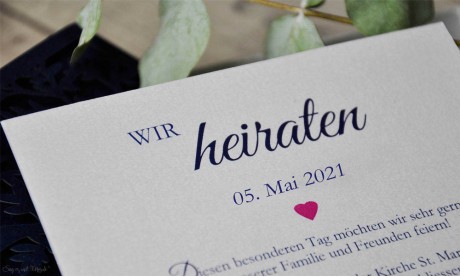 Einladungskarten Hochzeit Lasercut Spitze blau rosa Baum Vintage