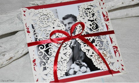 Einladungskarten Hochzeit rot Lasercut Spitze mit Foto Blumen floral