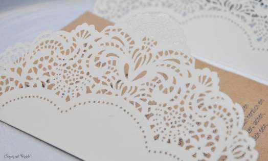 Lasercut Hochzeitskarten gestalten lassen, edle Vintage Spitze