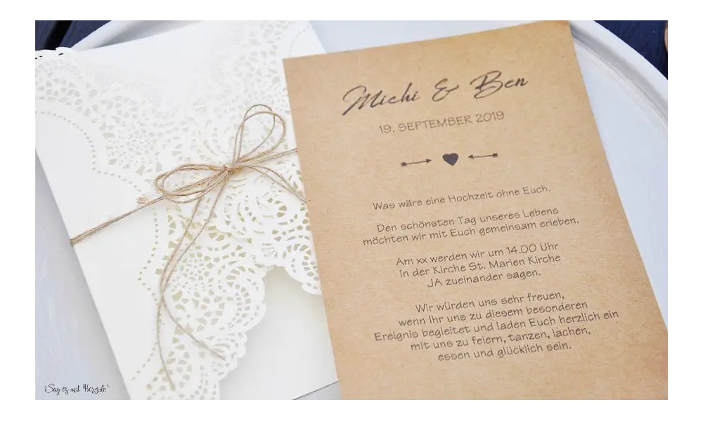 Lasercut Hochzeitskarten gestalten lassen, edle Vintage Spitze Kraftpapier