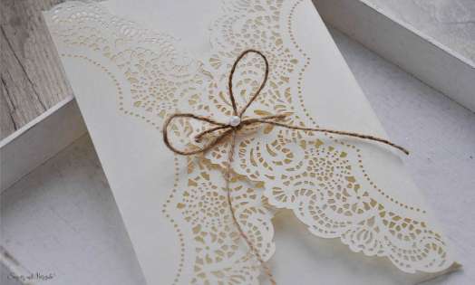 Lasercut Hochzeitskarten gestalten lassen, edle Vintage Spitze