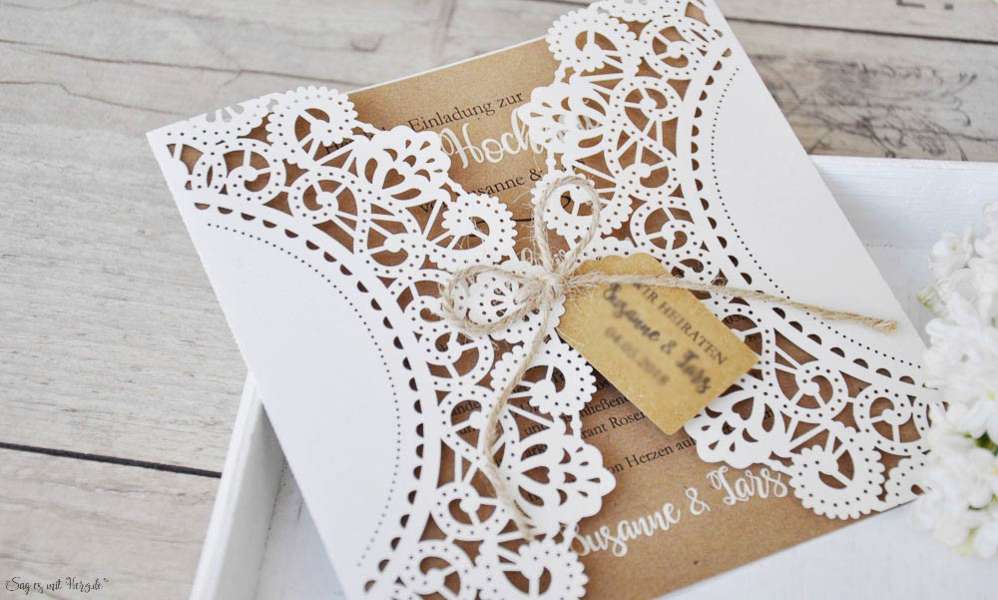 Vintage Einladungskarten Hochzeit mit Lasercut Spitze & Kraftpapier