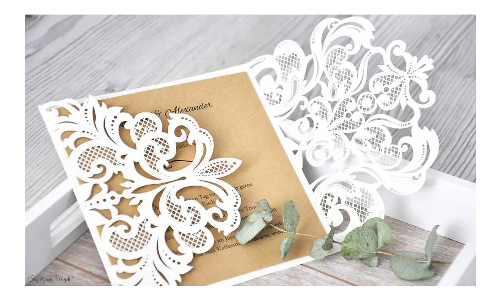 Einladungskarten Hochzeit gold weiß Laser cut