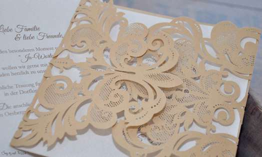 Einladungskarten Hochzeit gold weiß Laser cut