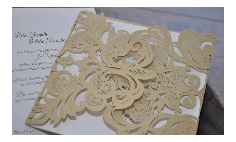 Einladungskarten Hochzeit gold weiß Laser cut