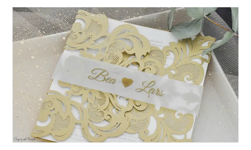 Einladungskarten Hochzeit gold weiß Laser cut