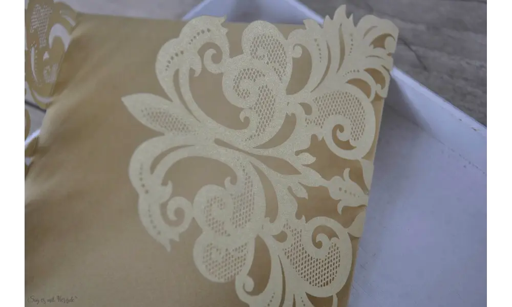 Einladungskarten Hochzeit gold weiß Laser cut