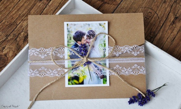 Hochzeitseinladungen Pocketfold Kraftpapier Spitze Einladungskarten mit Foto Hochzeit Vintage diy